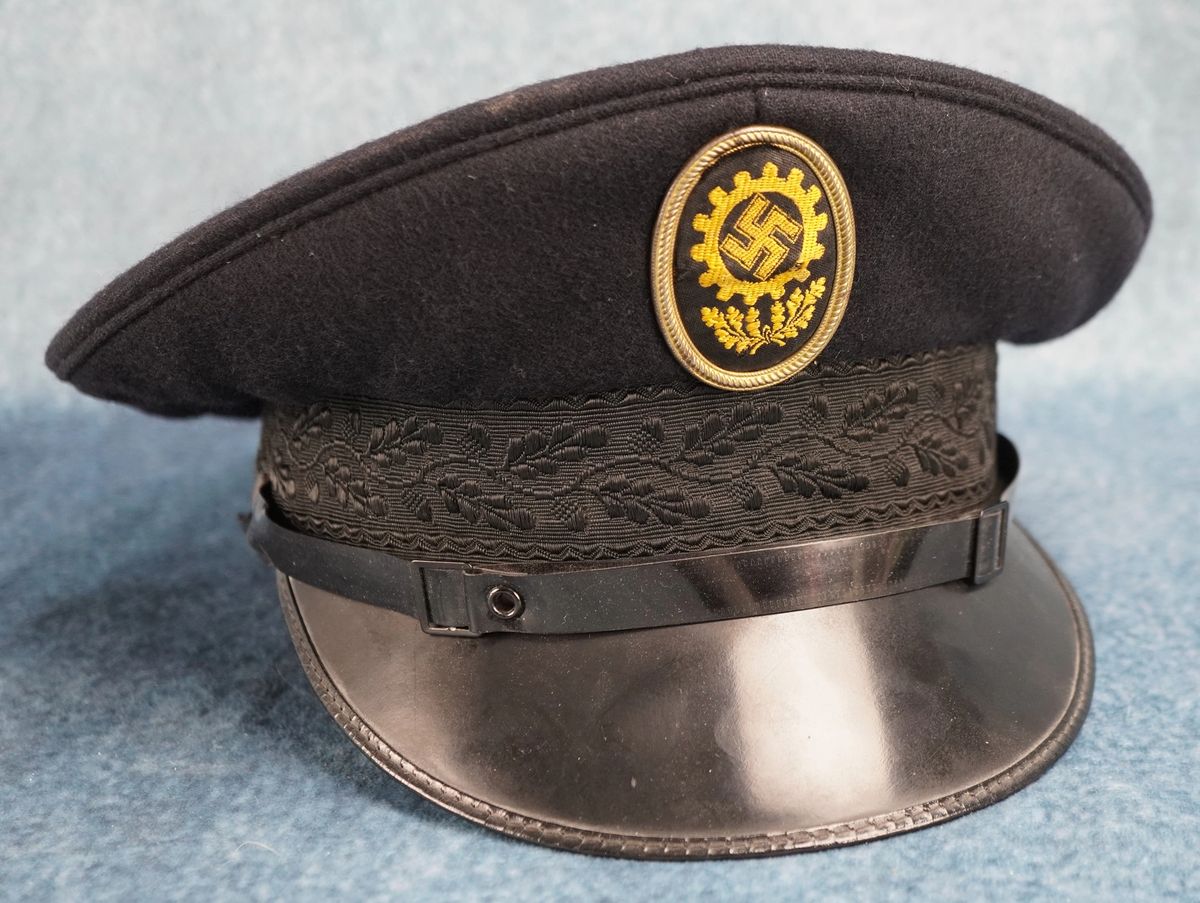 NAMED DAF Visor Cap by Peküro
