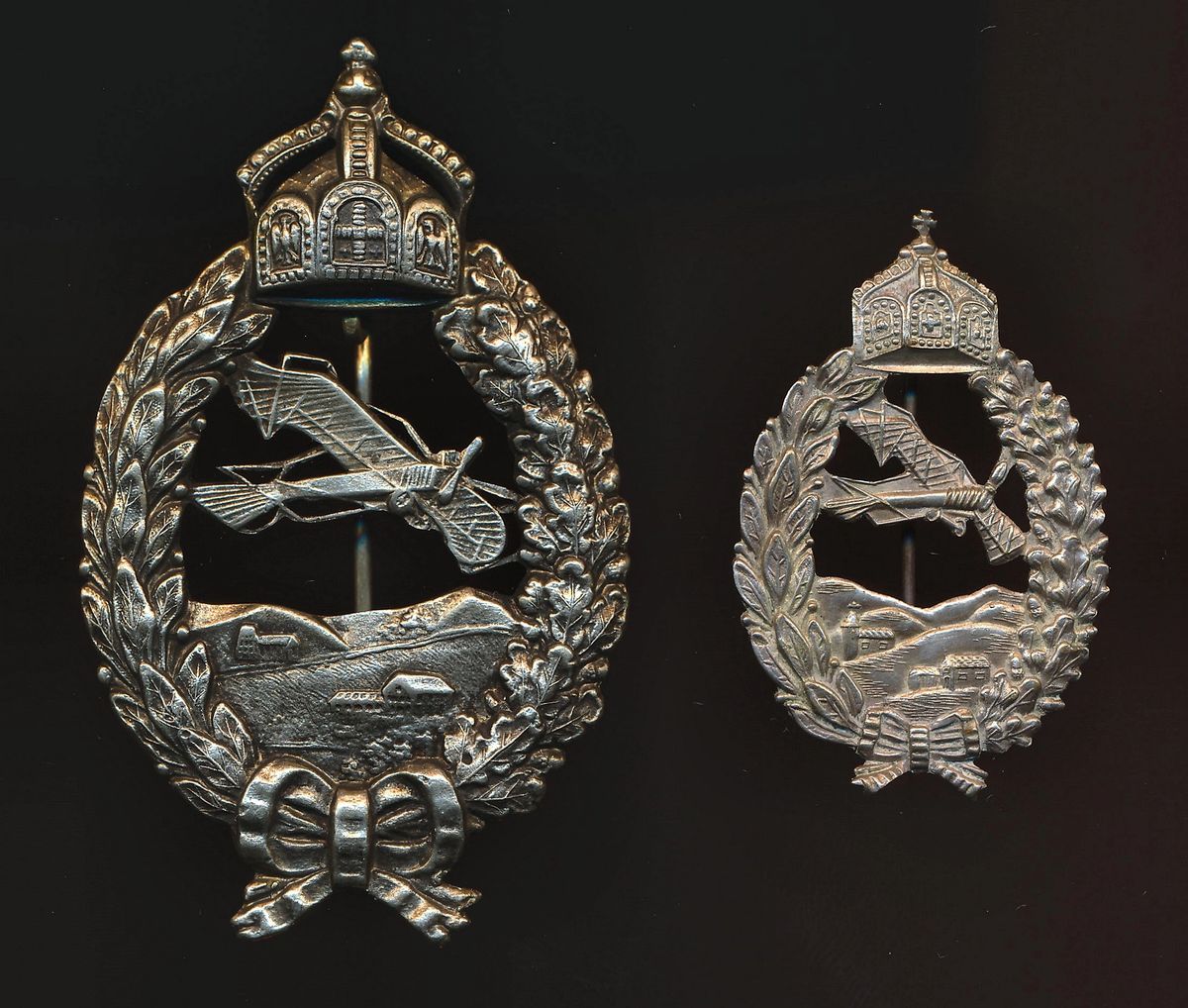 RARE CUTOUT &amp; Prinzen size Imperial Pilot Badge