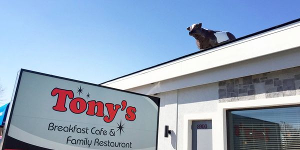 Tony family restaurant online