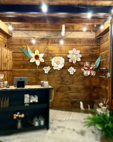Botanical Art, Stained Glass Flowers, 3D Flowers, Installation Stained Glass Work, Flower Farm Decor