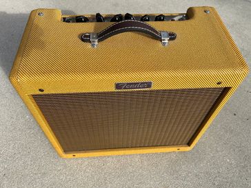 Fender Blues Junior 1X12 amp for rent