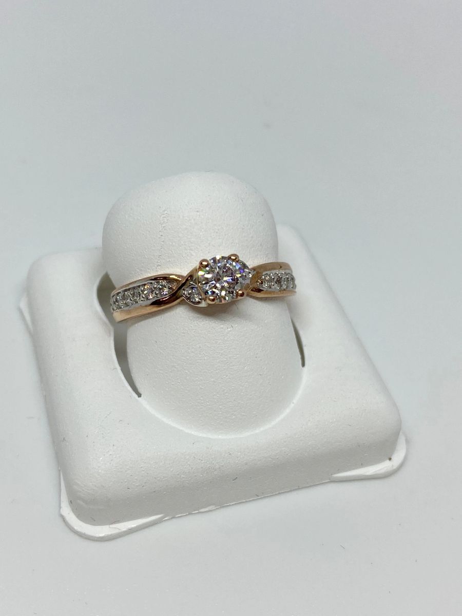 Bague Constellé étoile avec pointes à diamants en or rose 10k pour femme -  Bijouterie Langlois