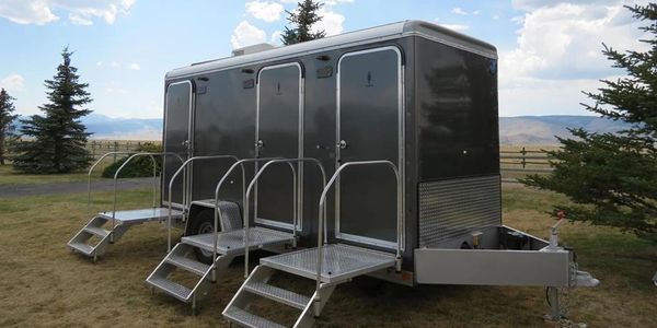 Quartermoon Restrooms serving all of Montana, including Augusta, MT