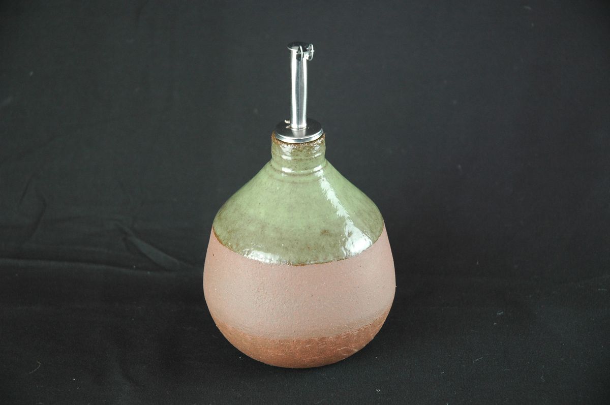 Terracotta Oil Pourer Round
