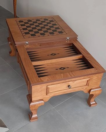 Ahşap Tavla Sehpa için mağazamızı ziyaret edebilirsiniz.