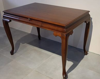 Ahşap Çalışma Masası Ceviz Cilalı Ürünlerimizi Mağazamızda Görebilirsiniz