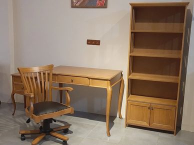 Ahşap Çalışma Odası Takımında Farklı Modellerimiz Mevcuttur.