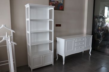 Ahşap kitaplık, ahşap konson ve ahşap dresuarlarda farklı modeller mevcuttur.