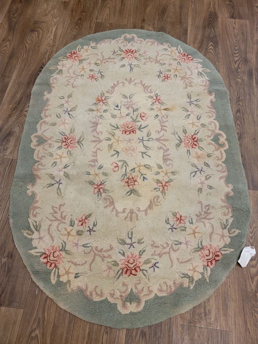(sold) Hand hooked wool Japanese oval rug size 3'7x5'4 vintage