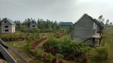 Each cottage is secluded from the other by natural boundaries