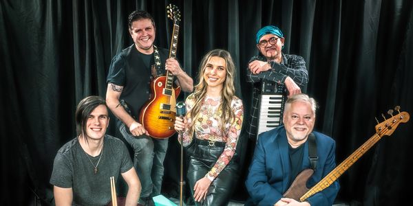 Annika & the Earthlings Promo picture