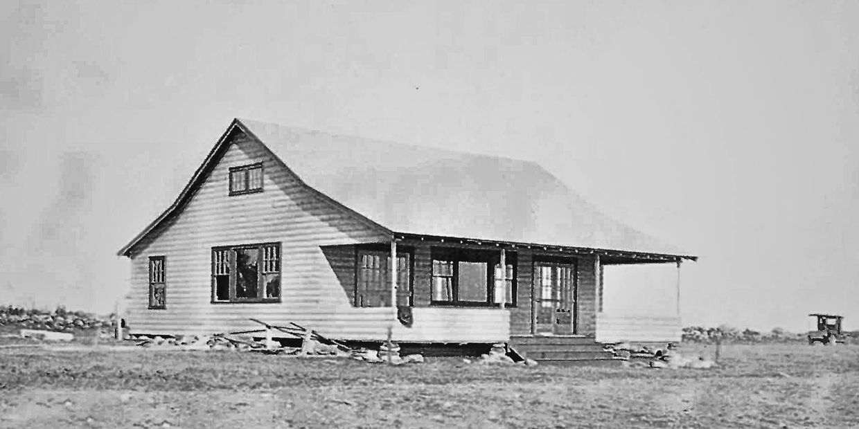 In the 1920's our Island Country Club  original clubhouse was built in Sunset Maine.
