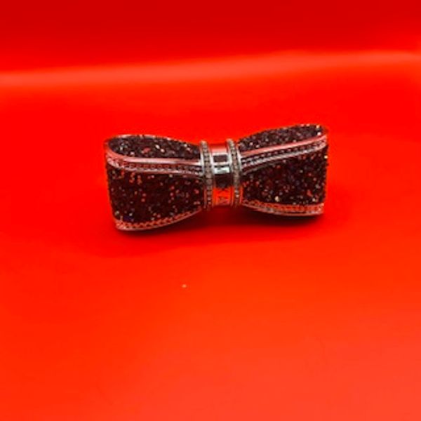 "Dress your pout to impress! This Bowtie-shaped lipsticks is not just a vibe-it's a red carpet.