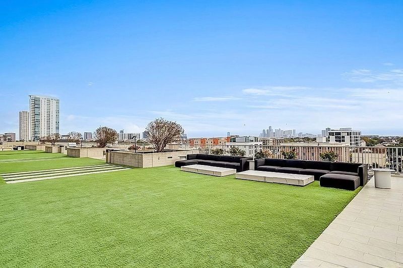 arrive-upper-kirby-apartment-homes-fo-a01717a.jpeg