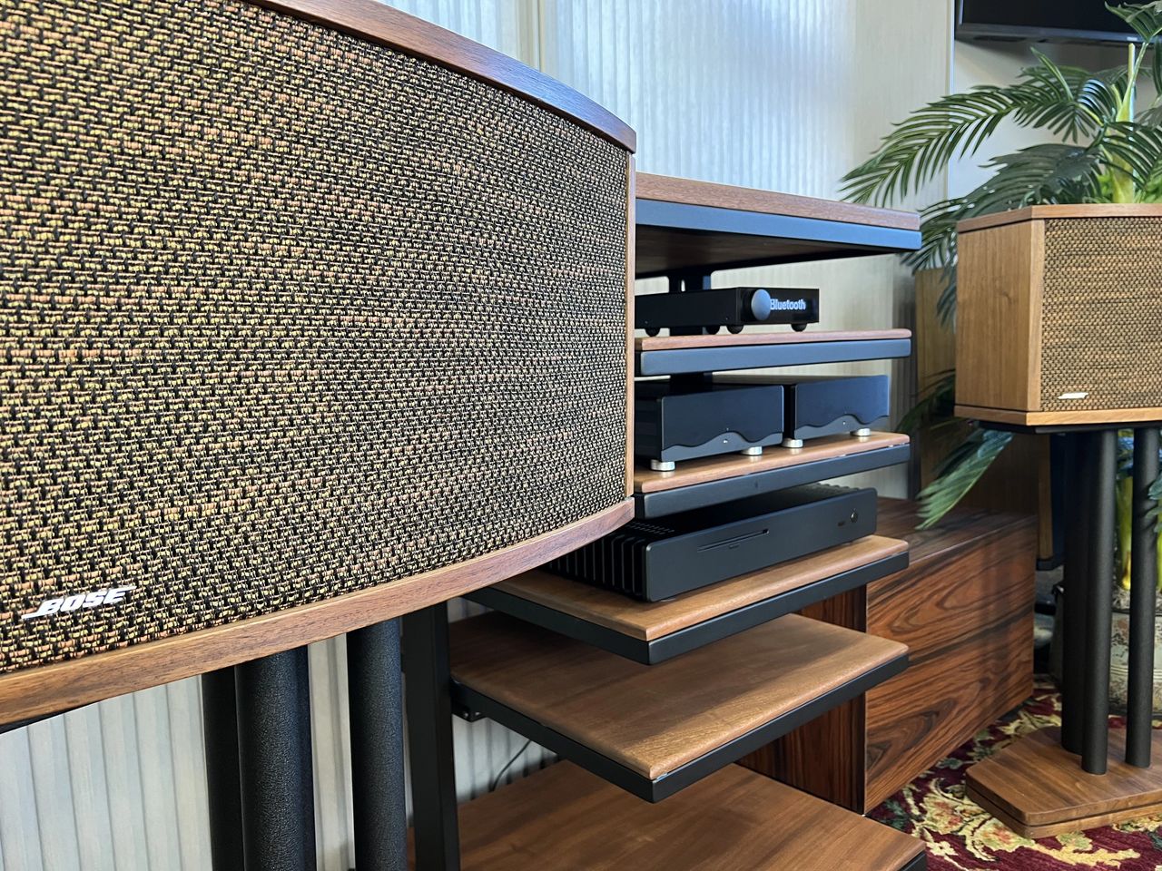A new generation digital Bose 901 speaker setup featuring modern DSP technology and Class D amplification