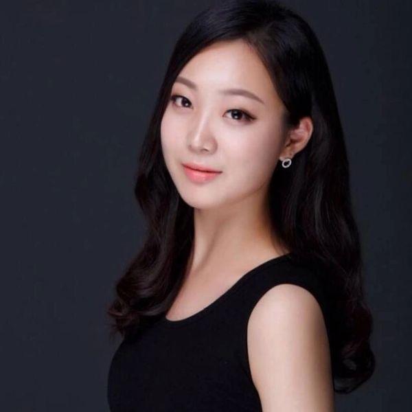 Lisa Hong - PIANO Artist