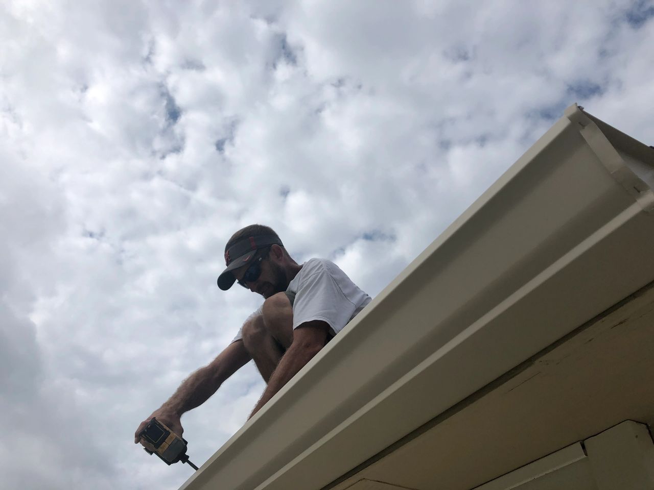 Mr Gutter Installing Gutters Mr Gutter Installing Gutters