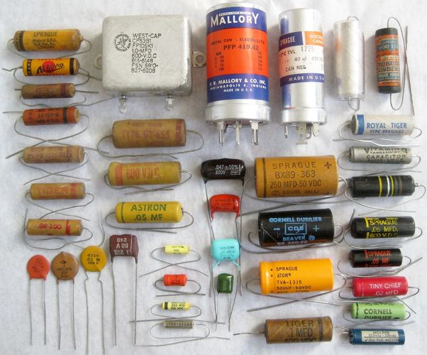 Vintage wax guitar tone capacitors, Grey Tiger, Ceramic Disc, Bumble Bee, Sprague Atom Electrolytic
