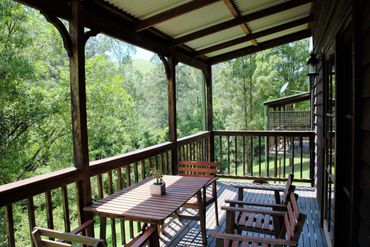 Hidden Haven Barrington Tops, Secluded Loft Cabin Private Balcony