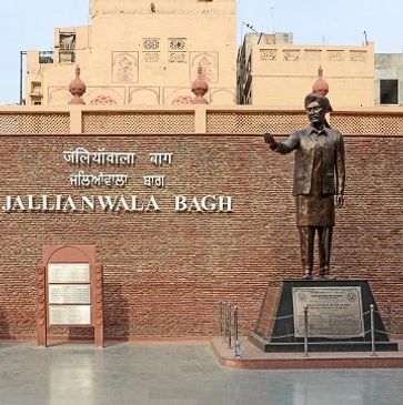 10 feet tall Bronze sculpture of Shaheed Udham Singh at JALLIANWALA BAGH, AMRITSAR