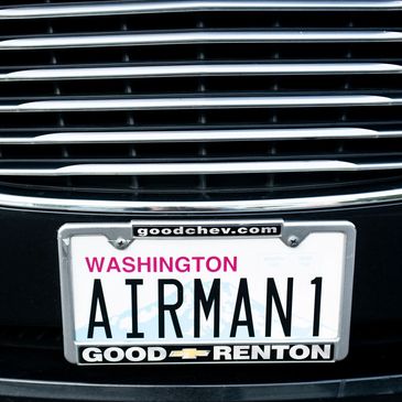 License plate: AIRMAN1
