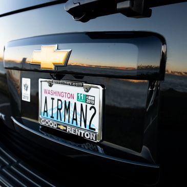 License plate: AIRMAN2