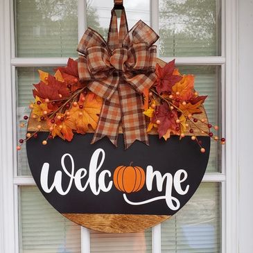 DIY Door Hanging Workshop.  The dimension of the round wood piece is 15 inches. While you craft, enj