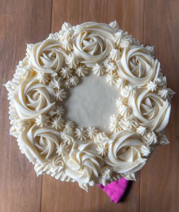 Custom  wedding buttercream cake, Sister Bay, Door County,  WI, lambeth, vintage piping