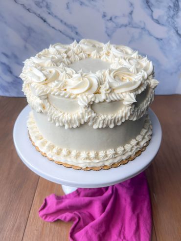 Custom  wedding buttercream cake, Sister Bay, Door County,  WI, lambeth, vintage piping