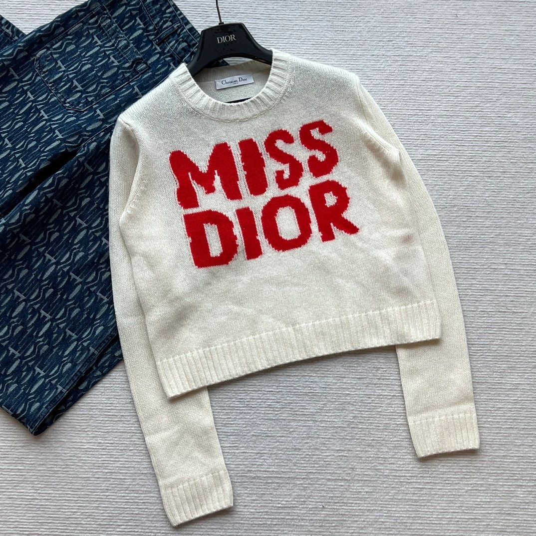 Miss D Sweater Miss D Sweater