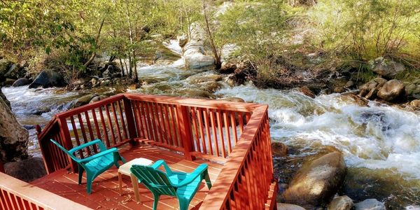 Three Rivers Vacation Rental on South Fork near Sequoia National Park - 2 decks on the kaweah river