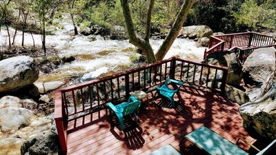 Three Rivers Vacation Rental on South Fork near Sequoia National Park - 2 decks on the kaweah river