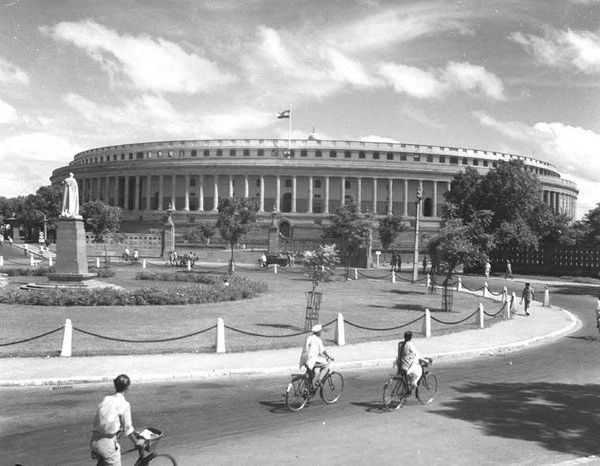 Pedal-Pushing on Delhi Streets 1950s-60s