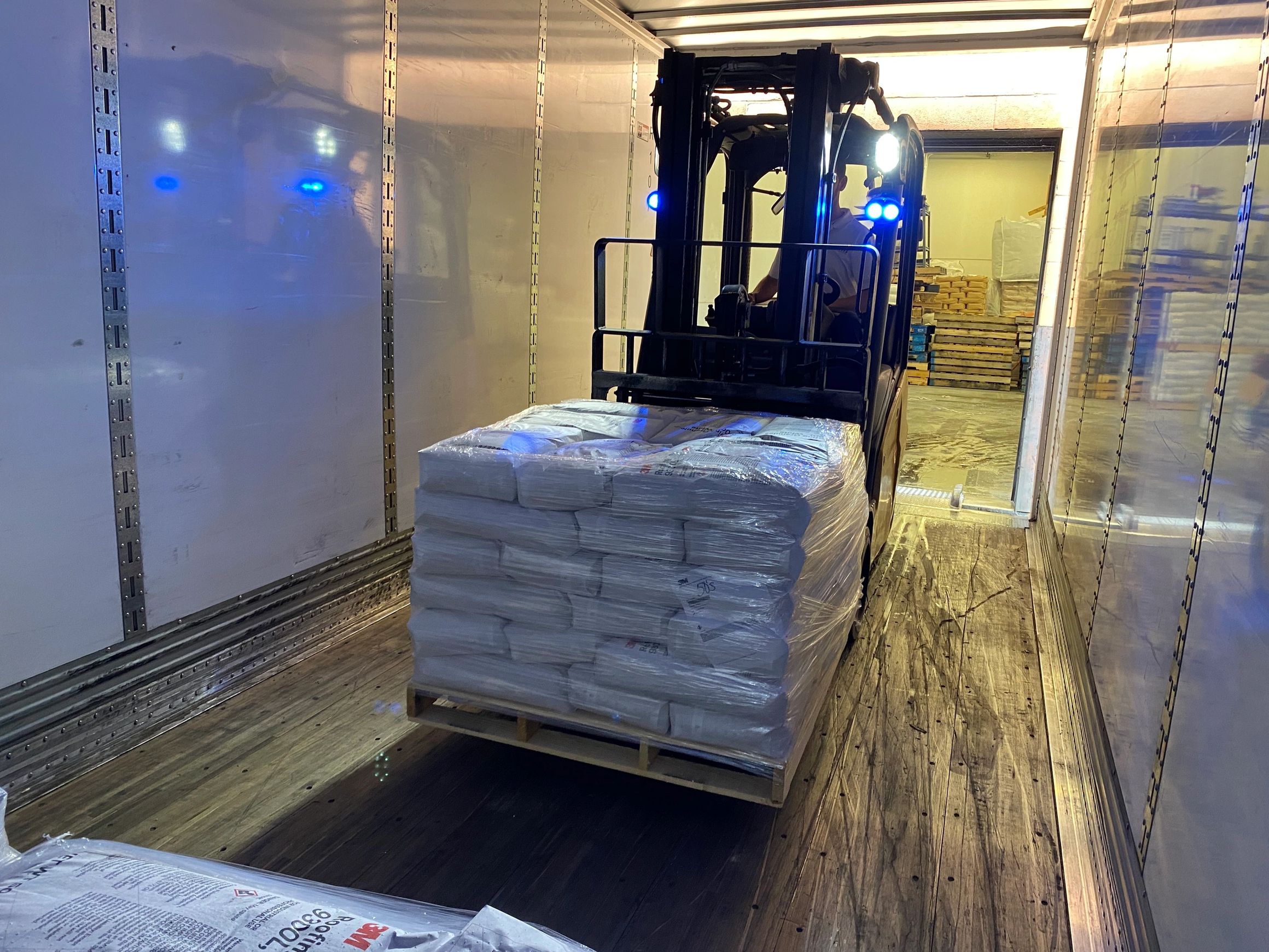 SchabelTech loading a truckload of roofing granules