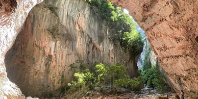 La Gargante Verde camino senderismo arboles montanas