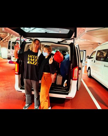 Surfboard transport - Airport arrival driveway pickup from terminal 1 basement