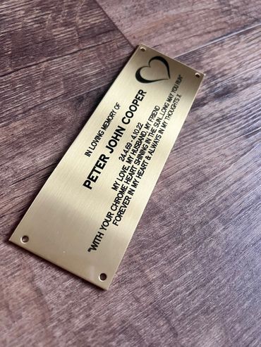 memorial bench plaque, engraved, personalised writing. heart picture