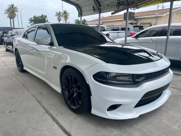 2020 Dodge Charger Scat Pack's photo