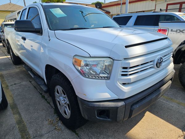 2014 Toyota Tundra's photo
