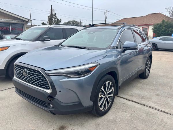 2023 Toyota Corolla Cross XLE