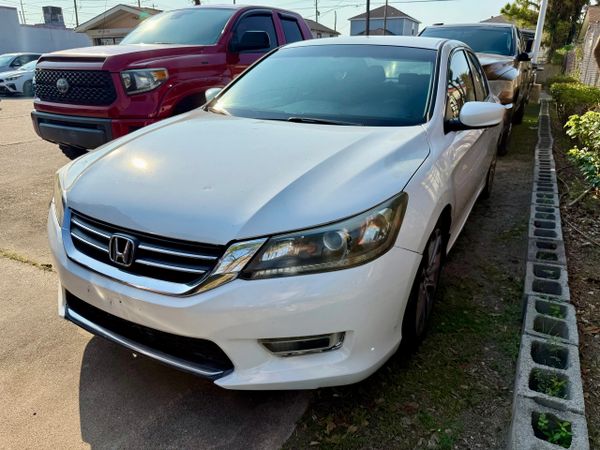 2013 Honda Accord Sport's photo