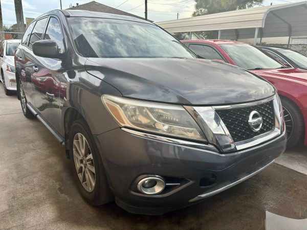2014 Nissan Pathfinder S's photo