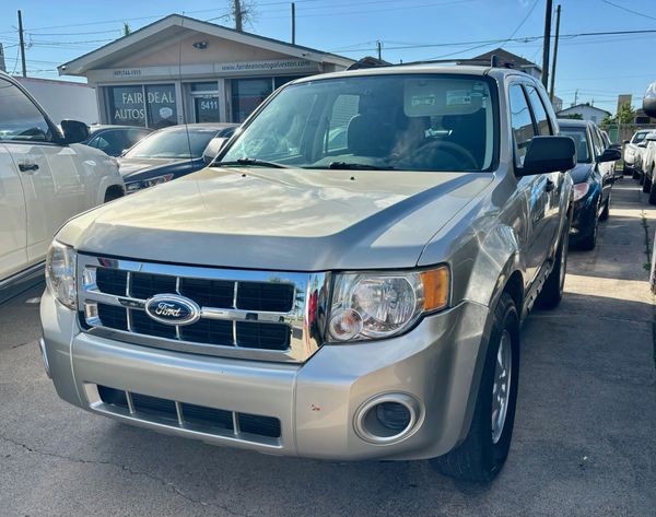 2012 Ford Escape XLS's photo