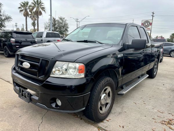 2007 Ford F-150 STX SuperCab 133-in Styleside's photo