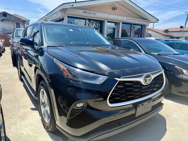 2021 Toyota Highlander LE