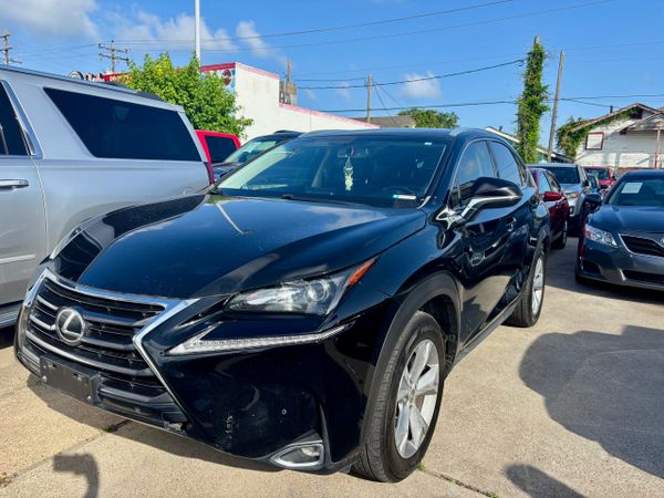 2017 Lexus NX 200t's photo