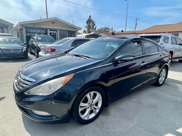2011 Hyundai Sonata's photo