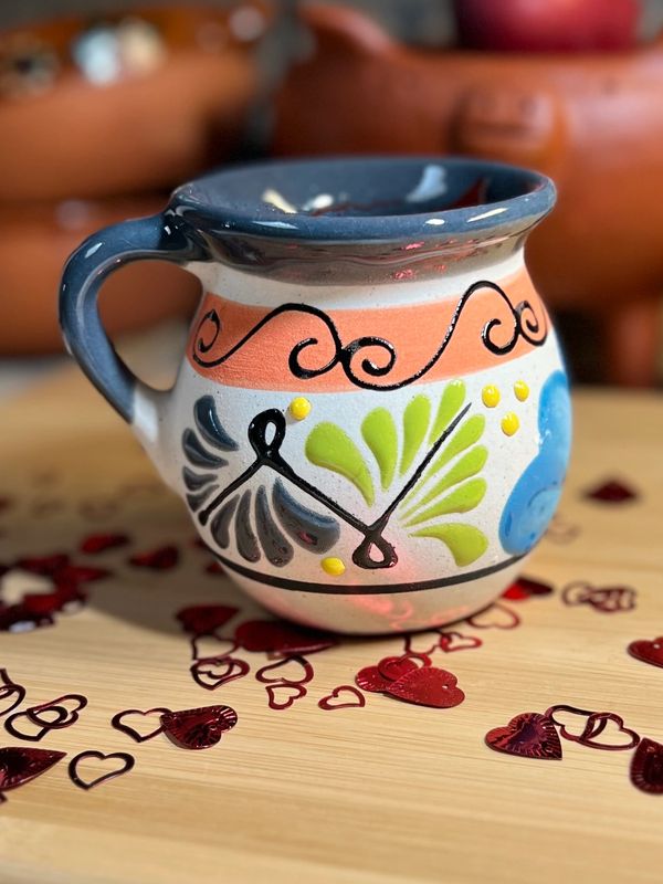 Small tacita small scented soy wax candle. 