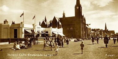 Vintage photo of Nardini Cafe at Largs Esplanade.