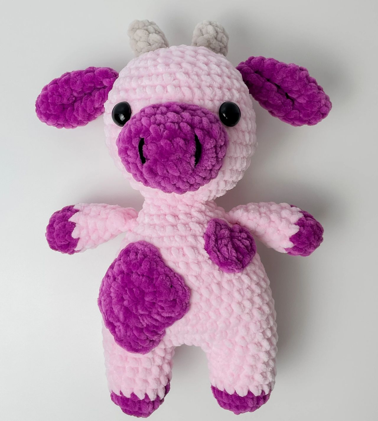 rose-and-lily-amigurumi-crochet-strawberry-cow-05-2023